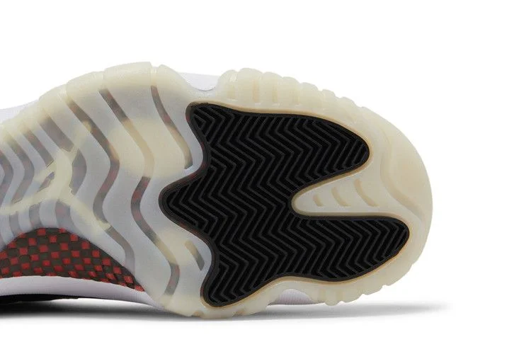 Кроссовки Air Jordan 11 Retro Low '72-10'