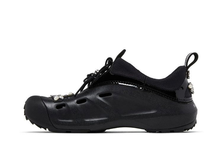 simone-rocha-x-quick-trail-low-black-209635-001_02