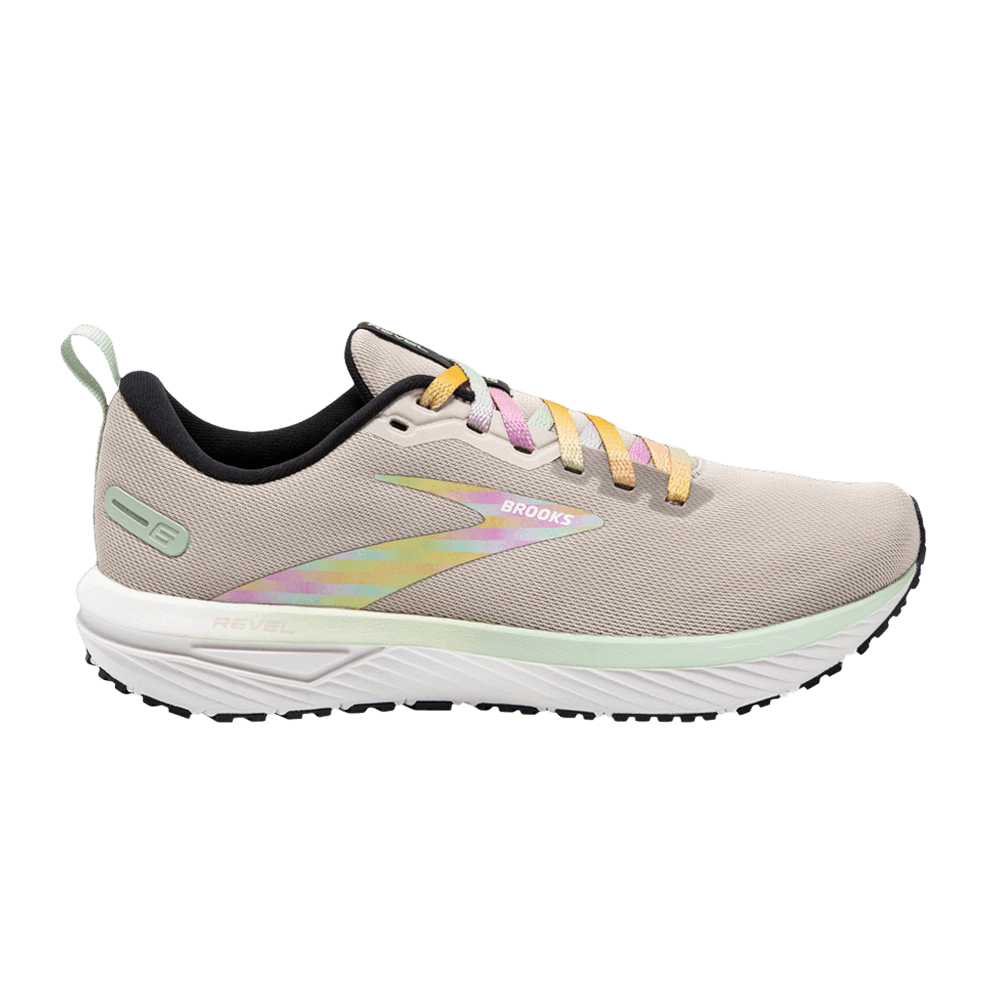 wmns-revel-6-white-silver-lining-120386-1b-185