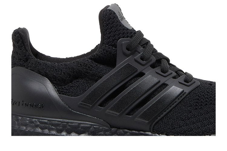 wmns-ultraboost-5-0-dna-triple-black-gv8743_01