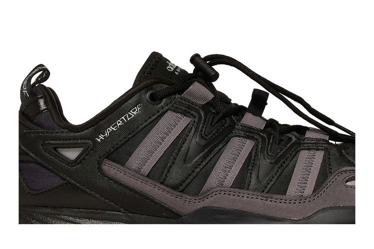 hyperturf-black-trace-grey-gx2022_01