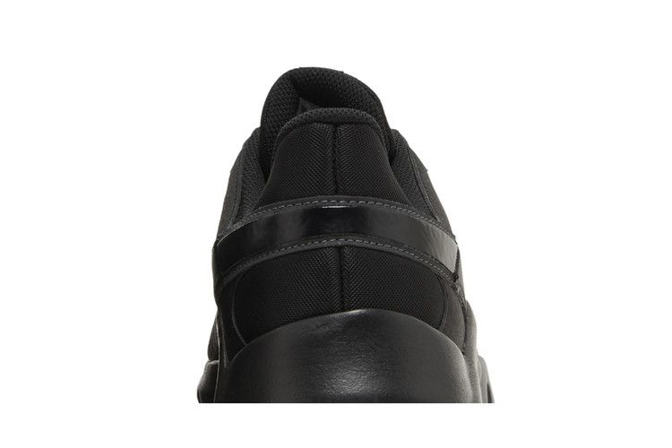 Кроссовки Nike Legend Essential 2 'Black'