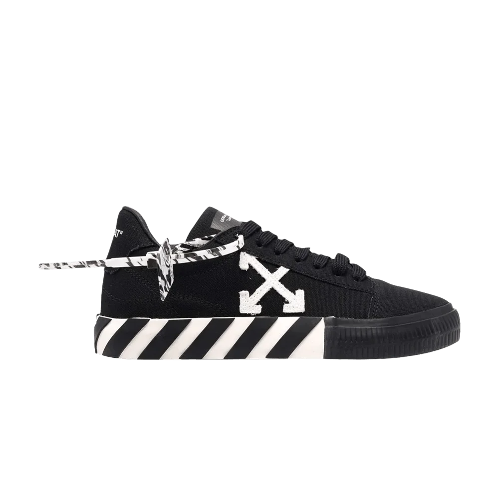 Krossovki-Off-White-Wmns-Vulc-Sneaker-Black-White