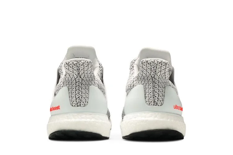 Кроссовки adidas UltraBoost 5.0 DNA 'Zebra'