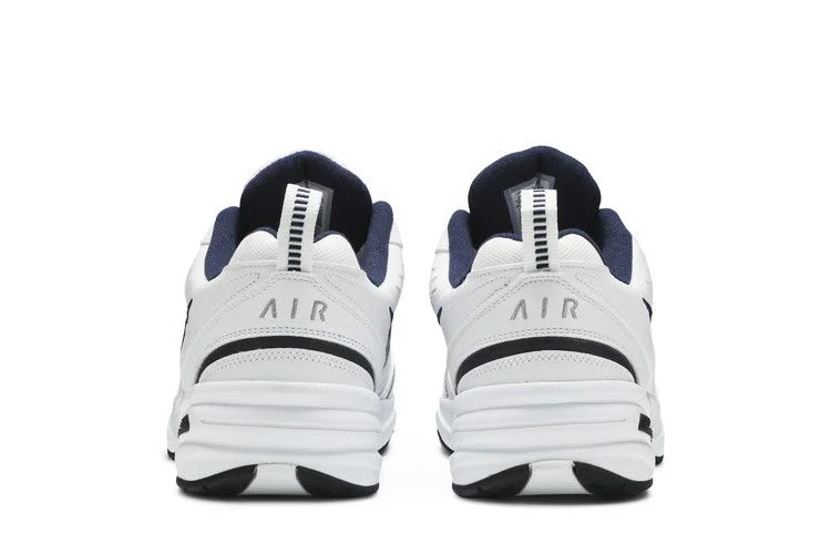 Кроссовки Nike Air Monarch IV 4E Wide