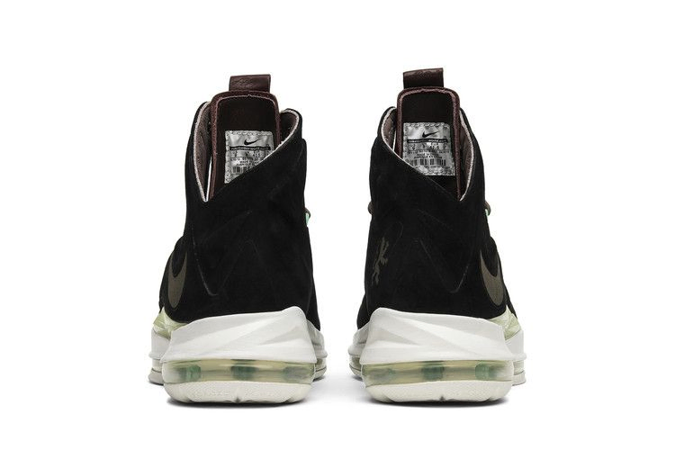 lebron-10-ext-qs-black-suede-607078-001_05