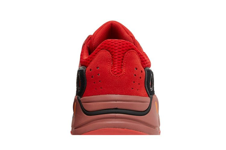 Кроссовки adidas Yeezy Boost 700 'Hi-Res Red'