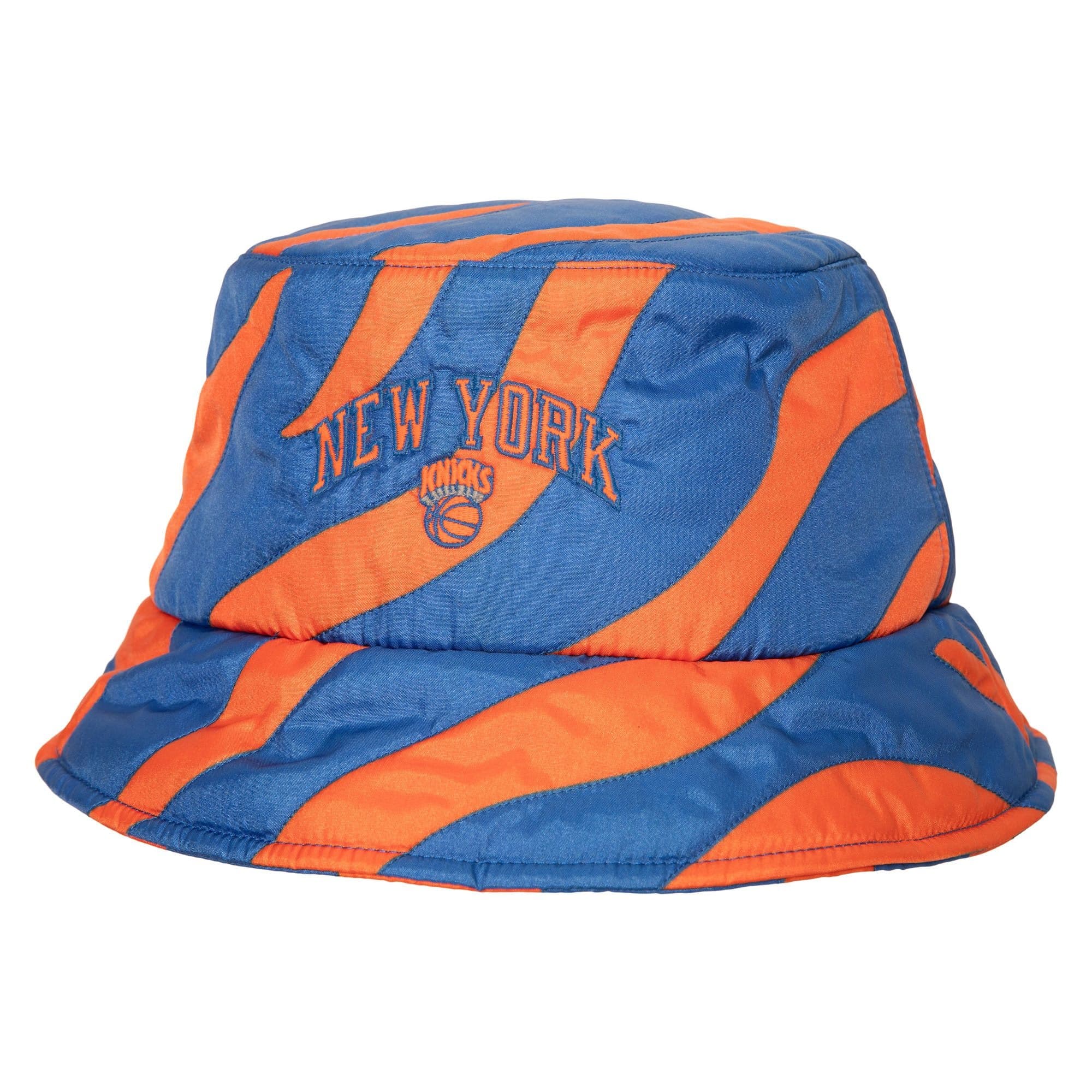Панама Mitchell & Ness x Melody Ehsani Quilted New York Knicks Bucket Hat