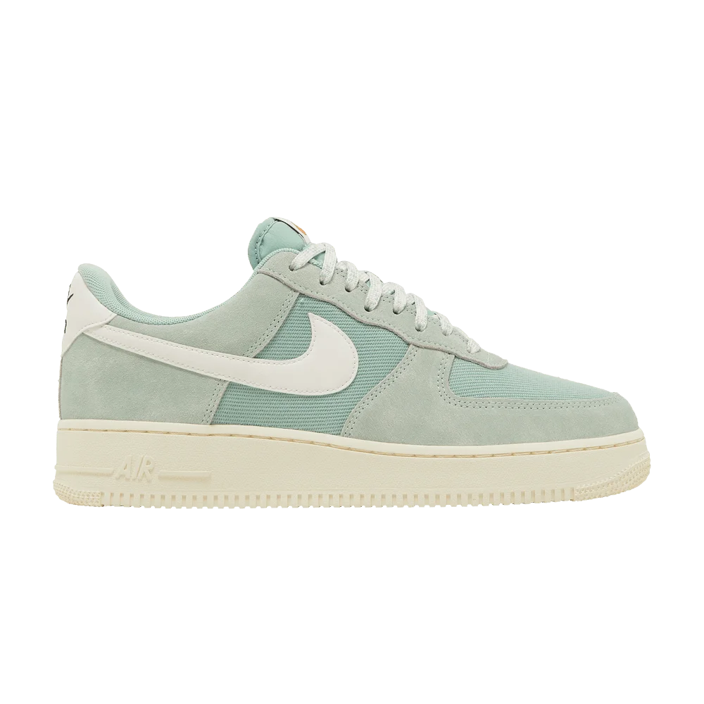 Krossovki-Nike-Air-Force-1-07-LV8-Certified-Fresh-Enamel-Green