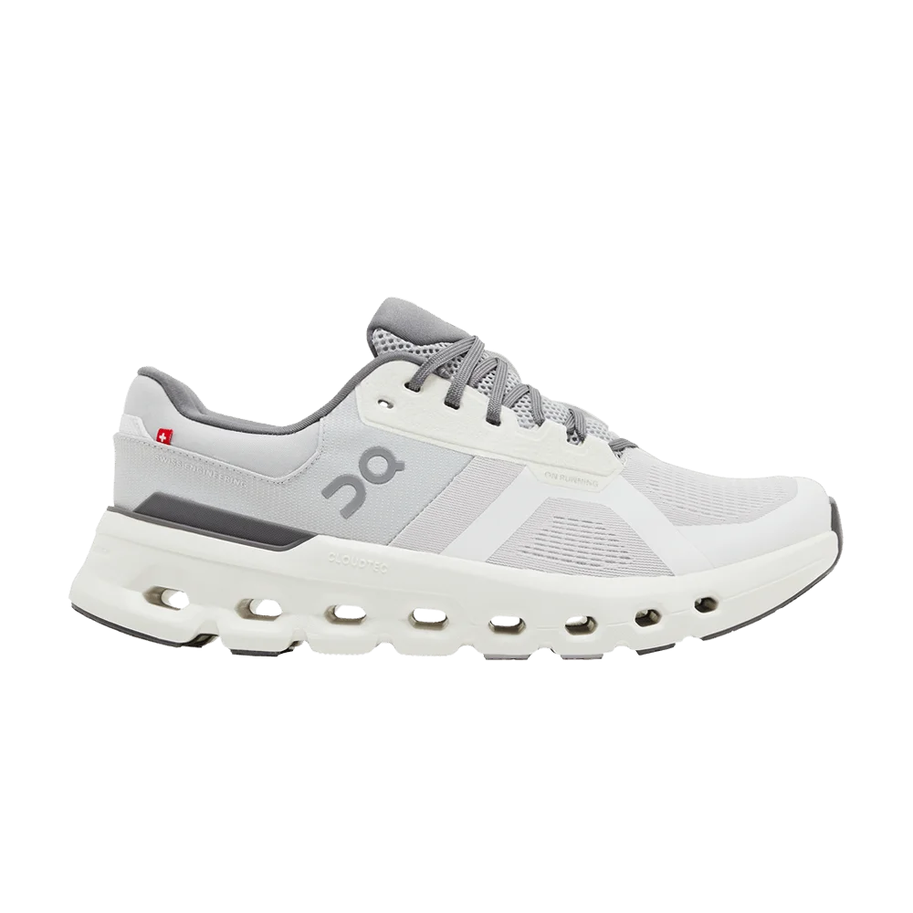 Krossovki-ON-Cloudrunner-2-Frost-White