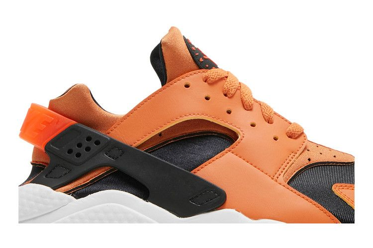 Кроссовки Nike Air Huarache 'Hot Curry'