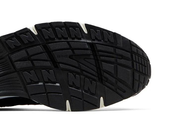 Кроссовки New Balance 991 Made in England 'Black Silver'