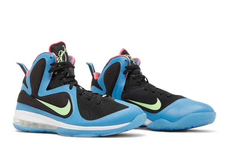 Krossovki-Nike-LeBron-9-South-Coast-7