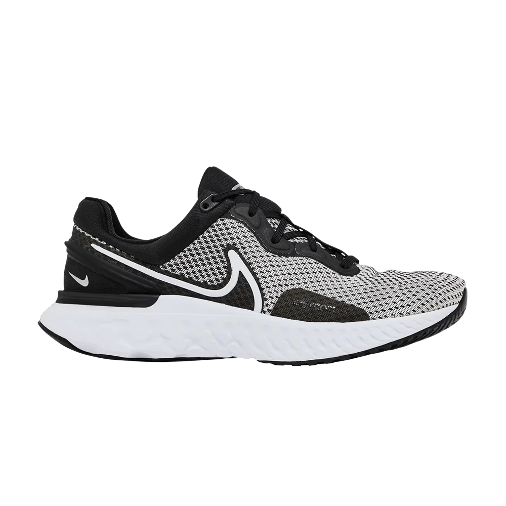 Krossovki-Nike-React-Miler-3-White-Black
