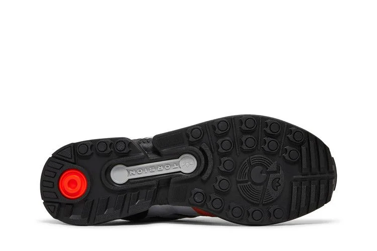 Krossovki-IRAK-x-adidas-ZX-8000-GTX-A-ZX-Series-Black-3