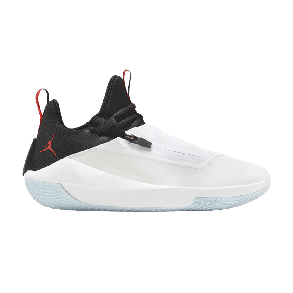 Krossovki-Air-Jordan-Jumpman-Hustle-PF-White-Black