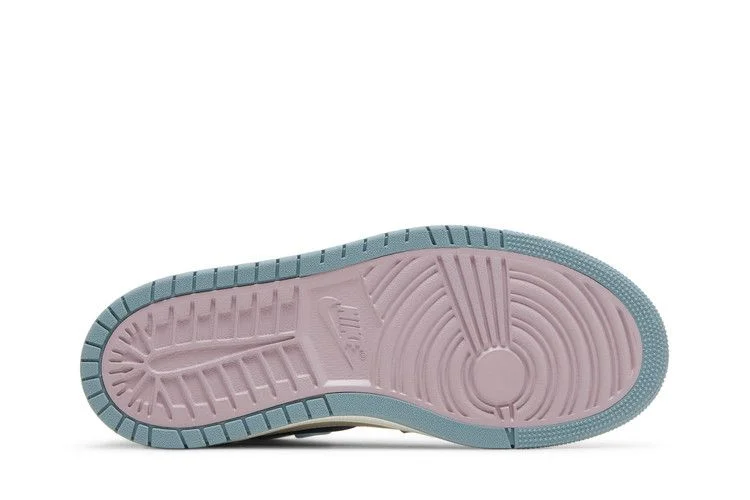 Krossovki-Air-Jordan-1-Zoom-Comfort-Celestine-Blue-3