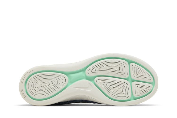 lunarepic-low-flyknit-843765-501_03