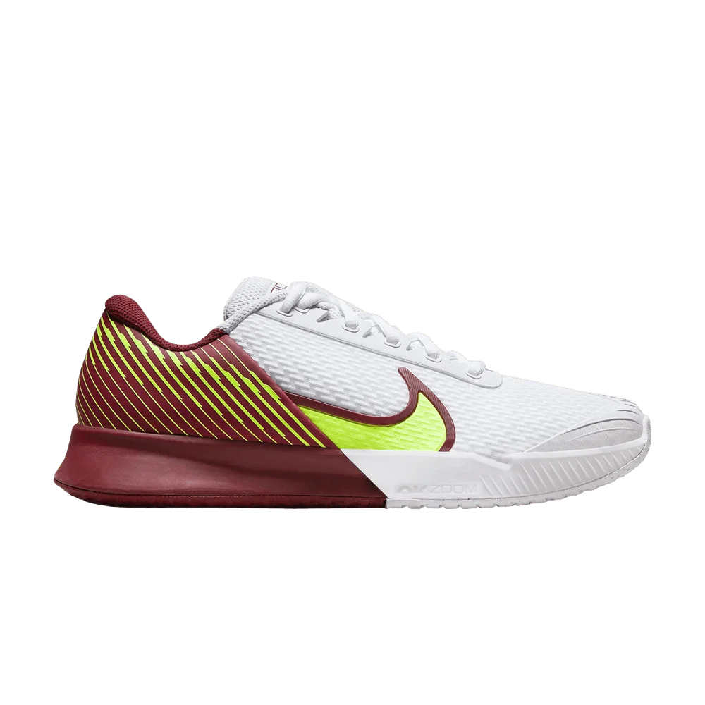 Krossovki-NikeCourt-Air-Zoom-Vapor-Pro-2-HC-White-Team-Red