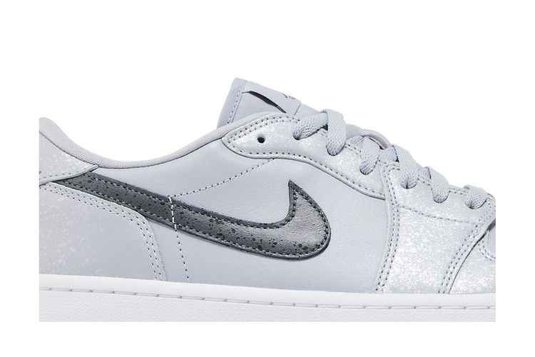 Кроссовки Air Jordan 1 Low Golf 'Wolf Grey Gum'