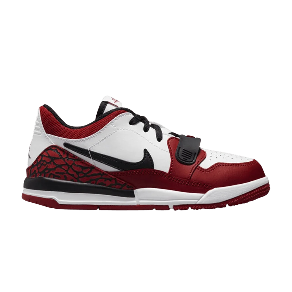 Krossovki-Air-Jordan-Legacy-312-Low-PS-Chicago-Red