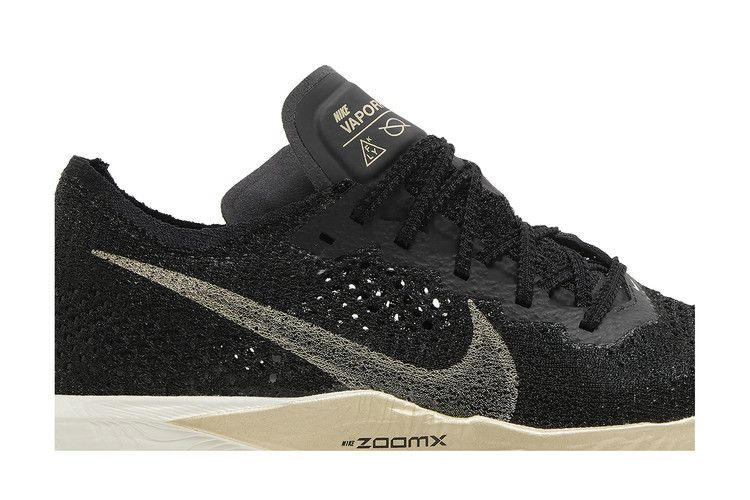 Кроссовки Nike Wmns ZoomX VaporFly Next% 3 'Black Metallic Gold Grain'