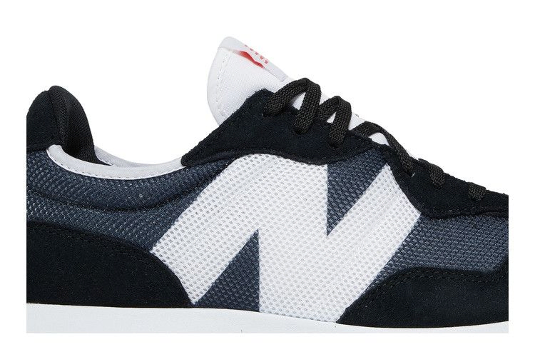 Кроссовки New Balance 327 'Black White'