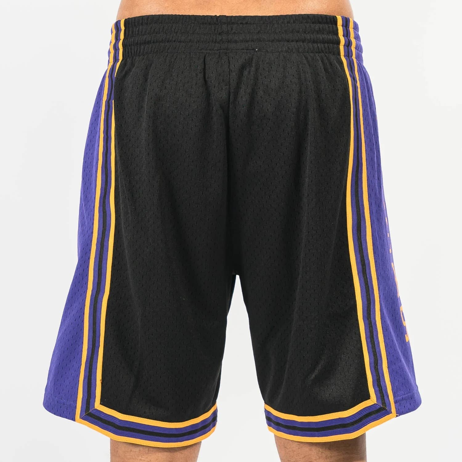 Mitchell-Ness-Los-Angeles-Lakers-1996-97-Hardwood-Classics-Throwback-Reload-Swingman-NBA-Shorts-5