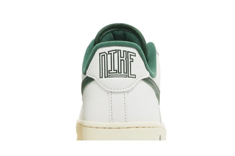 Krossovki-Nike-Wmns-Air-Force-1-07-LX-Command-Force-Gorge-Green-6