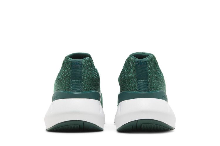 swift-run-22-collegiate-green-gz3501_05