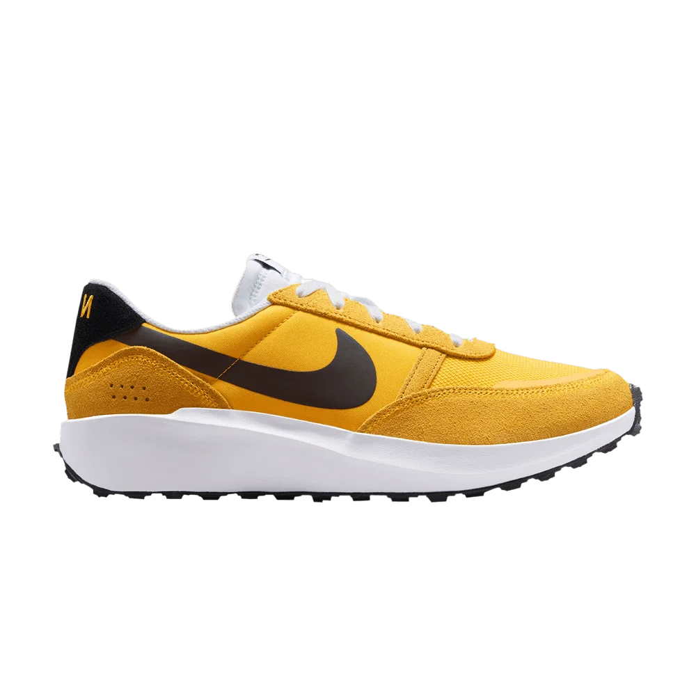 Krossovki-Nike-Waffle-Debut-University-Gold