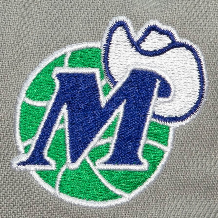 Бейсболка Mitchell & Ness My Towns Politics Snapback HWC Dallas Mavericks Hat
