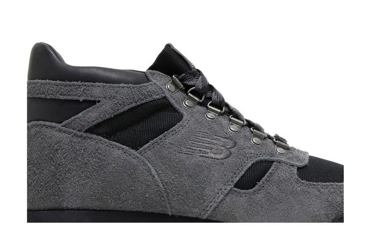 New Balance Rainier 'Magnet Black'