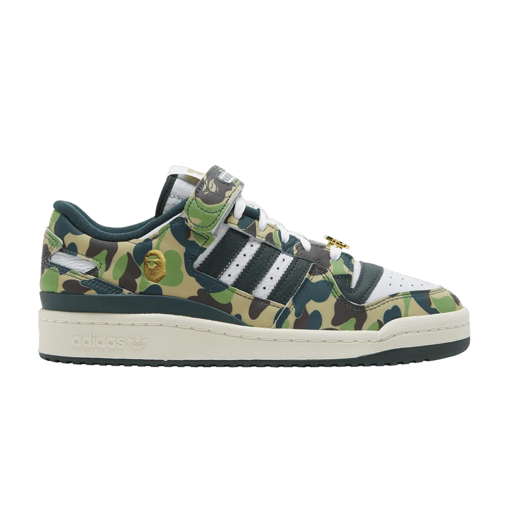 Krossovki-BAPE-x-adidas-Forum-Low-84-30th-Anniversary-Green