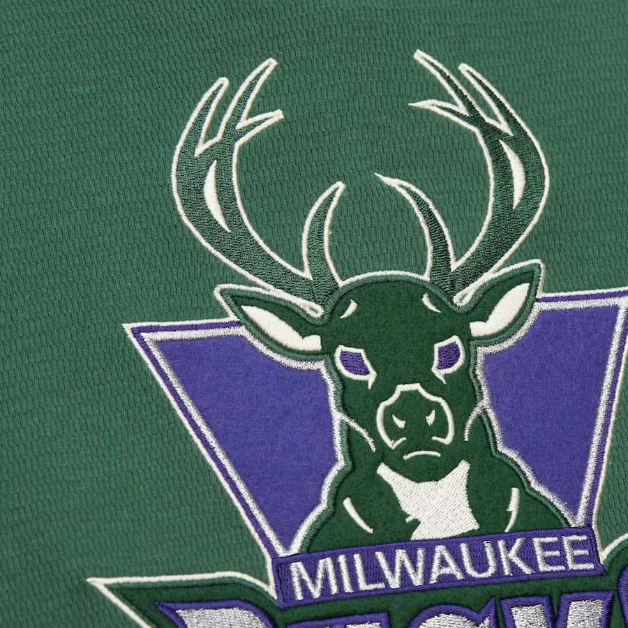 Худи Mitchell & Ness Green Milwaukee Bucks Vintage Logo Thermal Lightweight Pullover Hoodie