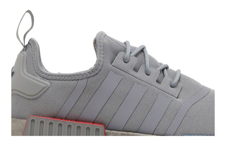 Кроссовки adidas NMD_R1 'Grey'