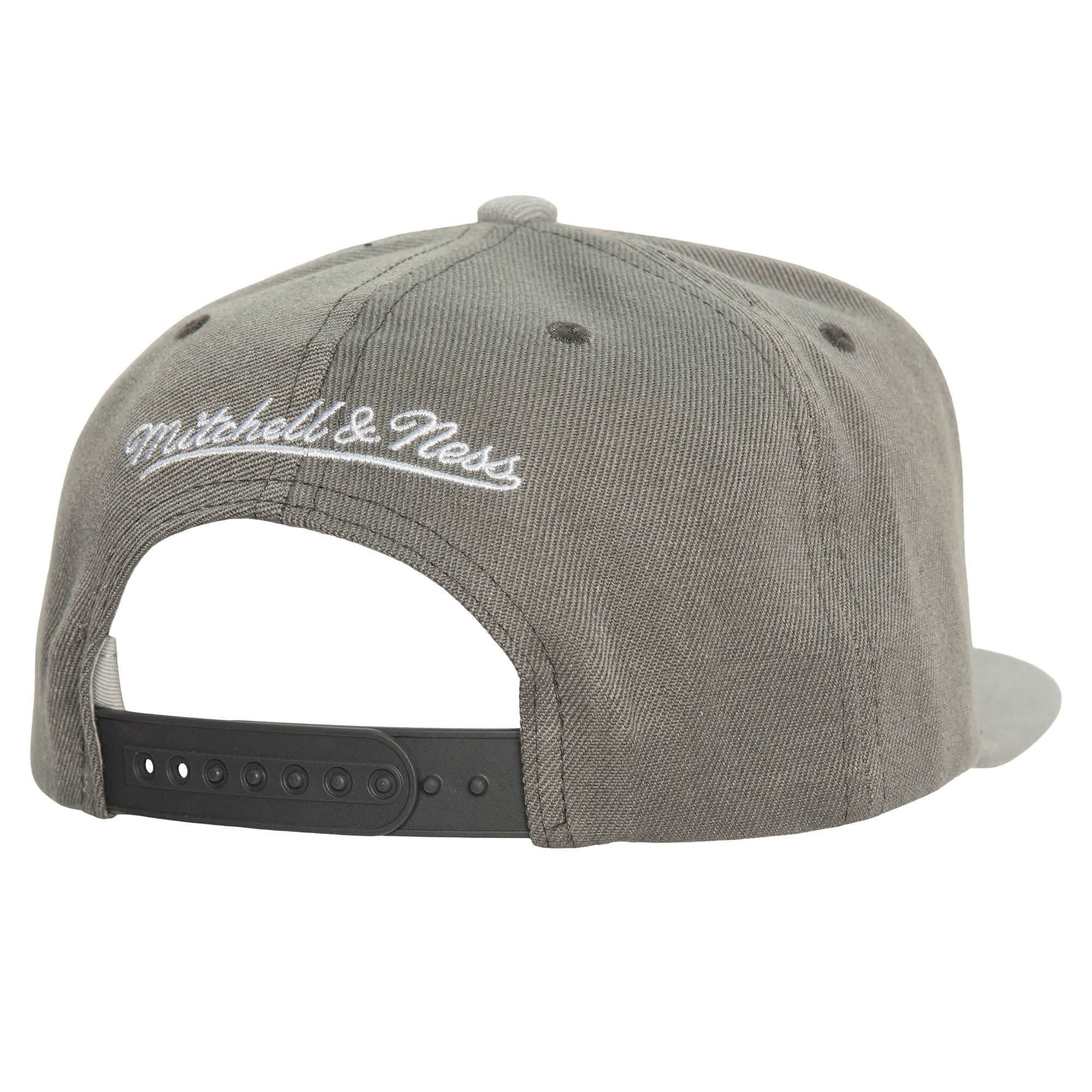 Mitchell-Ness-Cool-Grey-Snapback-Boston-Celtics-Hat-1