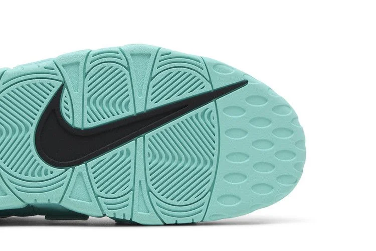 Кроссовки Nike Air More Uptempo '96 QS 'Light Aqua'