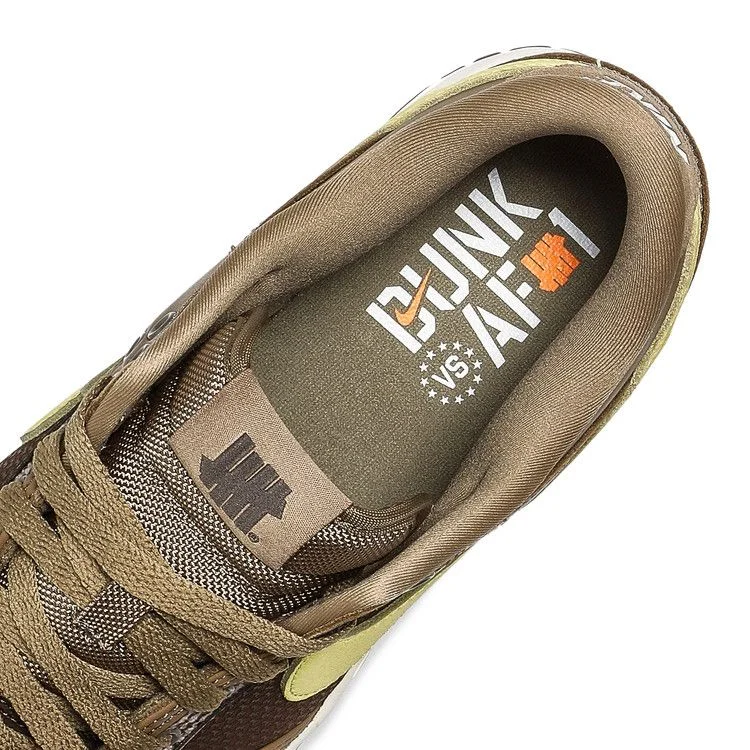 Krossovki-Undefeated-x-Nike-Dunk-Low-SP-Canteen-8