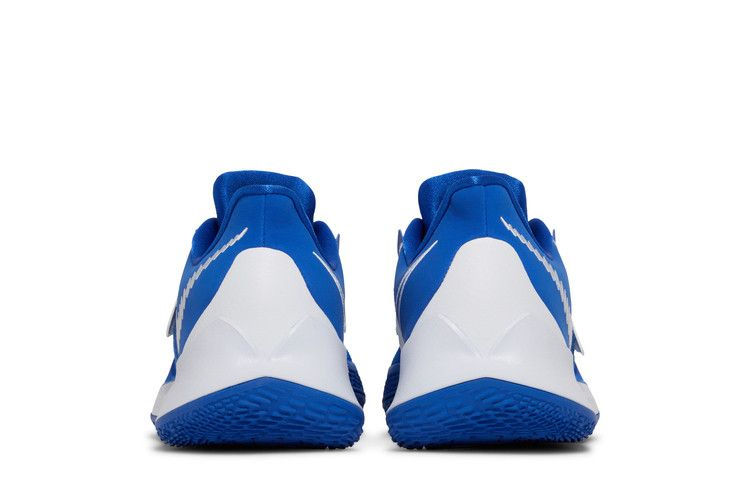 kyrie-low-3-tb-game-royal-cw4147-401_05