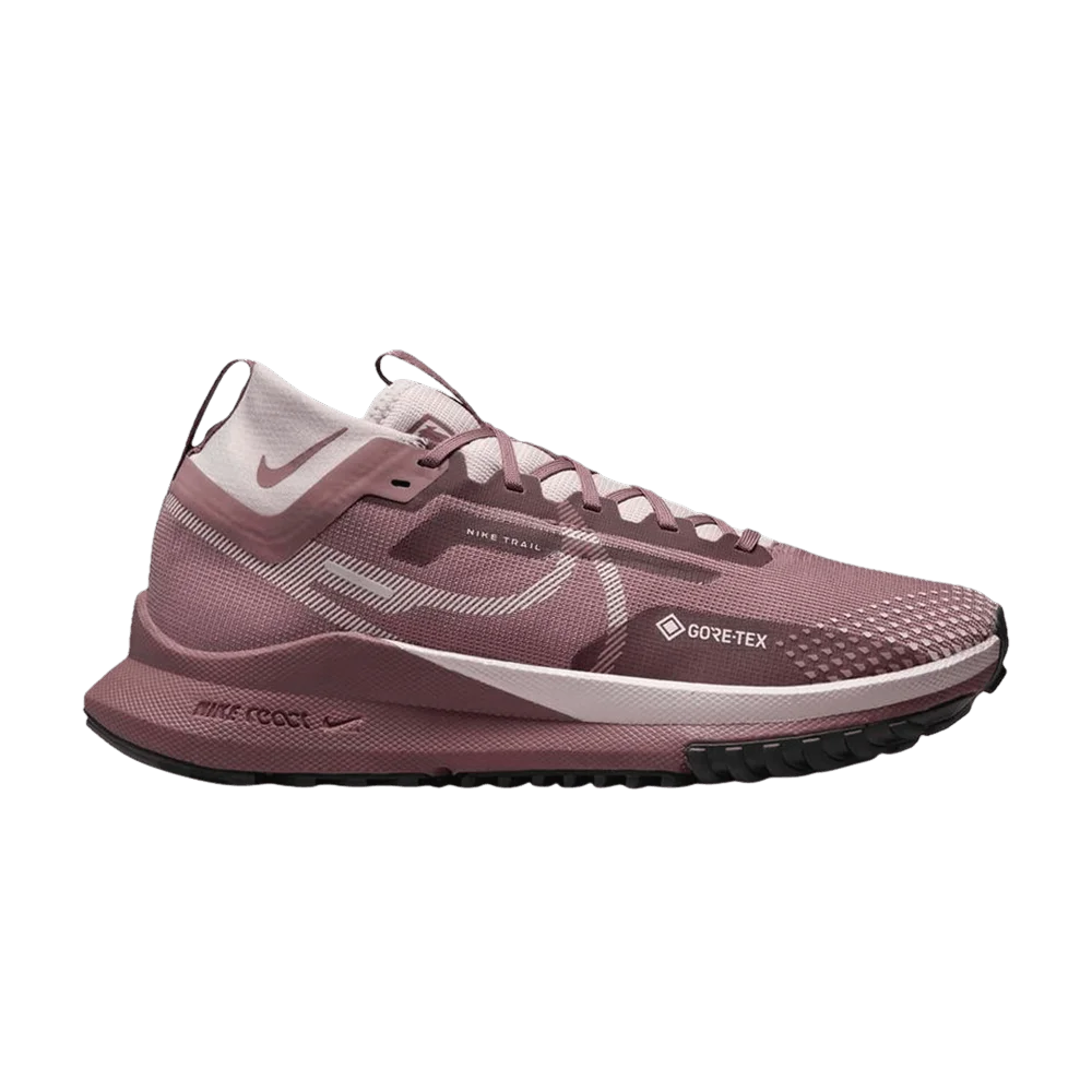 Krossovki-Nike-Wmns-React-Pegasus-Trail-4-GORE-TEX-Smokey-Mauve