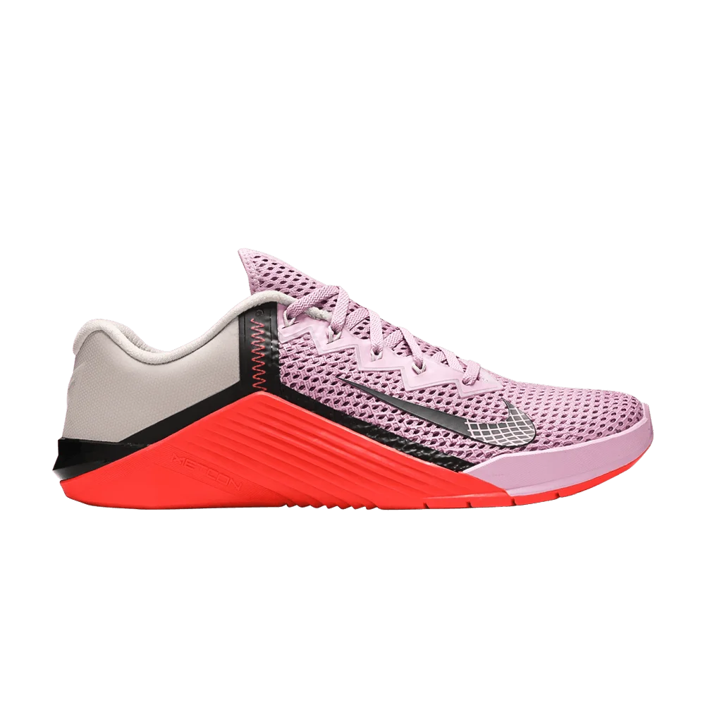 Krossovki-Nike-Wmns-Metcon-6-Beyond-Pink-Flash-Crimson