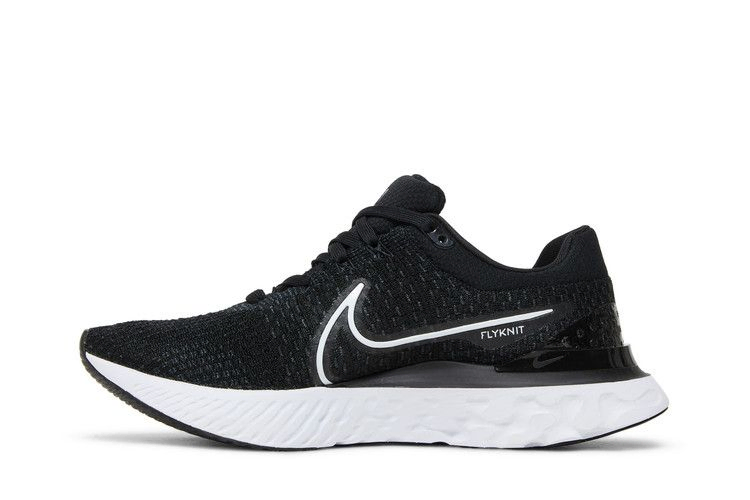 react-infinity-run-flyknit-3-black-white-dh5392-001_02
