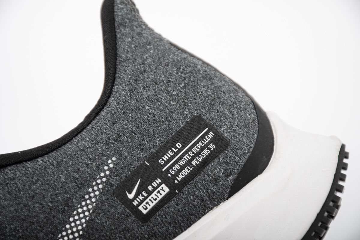 Air-Zoom-Pegasus-35-Shield-Black-Cool-Grey-8