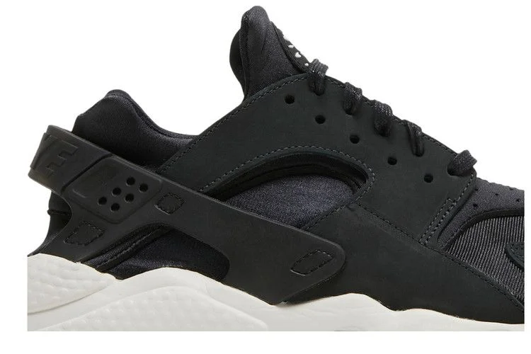 Кроссовки Nike Air Huarache 'Off Noir'