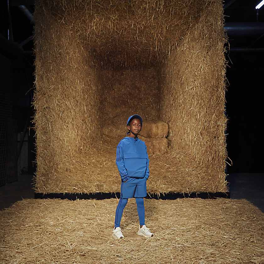 Спортивная куртка adidas Ivy Park Active Jacket (Kids) Glory Blue