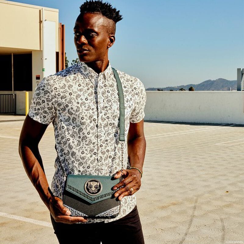 Black-Panther-Wakanda-Forever-Crossbody-Bag-3