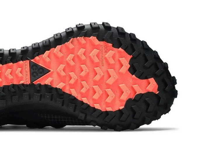 Кроссовки Nike ACG Mountain Fly Low 'Anthracite'