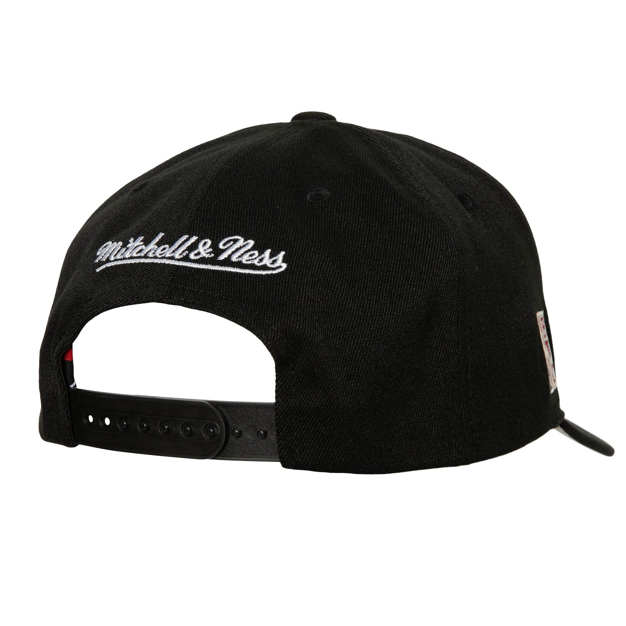 Mitchell-Ness-Team-Graphic-Stretch-Snapback-Denver-Nuggets-Hat-1