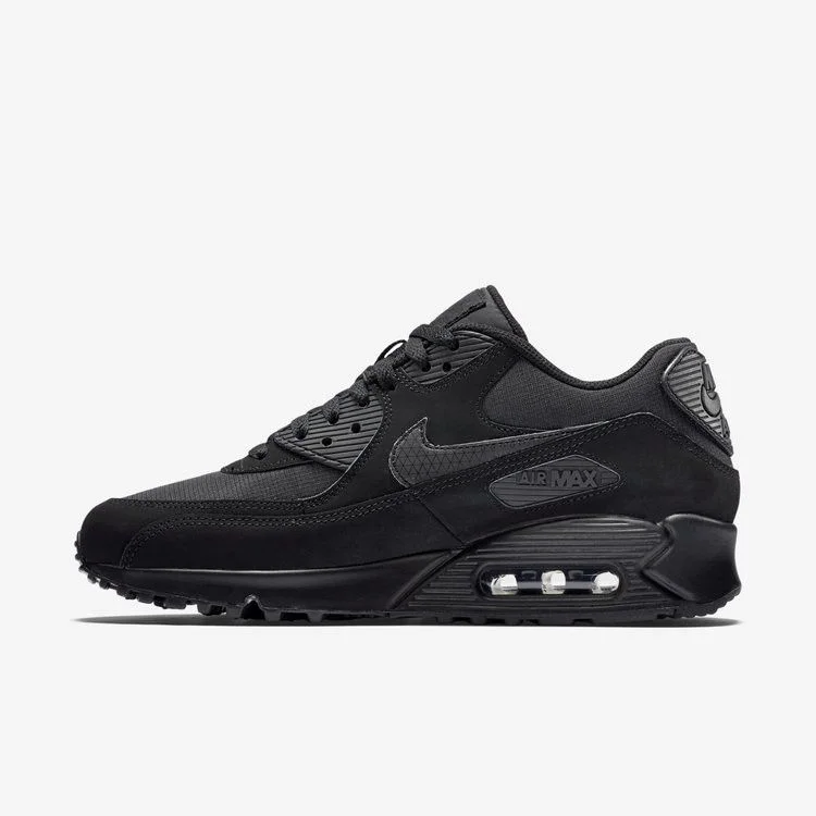 Кроссовки Nike Air Max 90 Essential